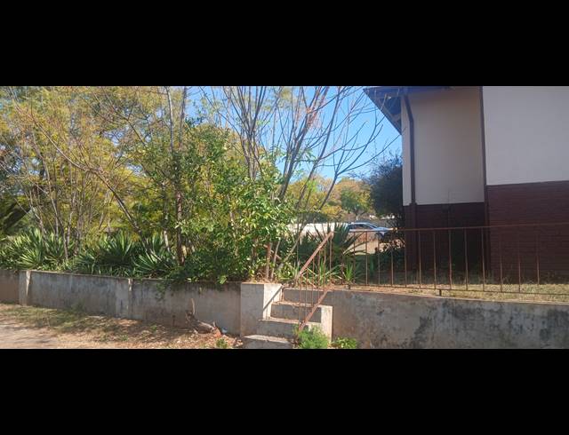 4 BEDROOM HOUSE FOR SALE IN SIGNAL HILL